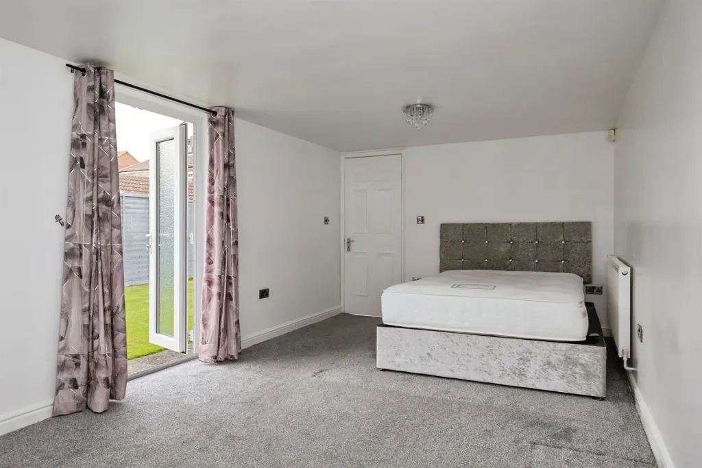 Additional image 24 of 5 bed semi-detached house for saleHeythrop Drive, Middlesbrough TS5
