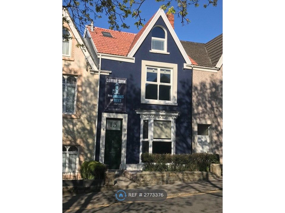 Property photo 1 of 14 House Front