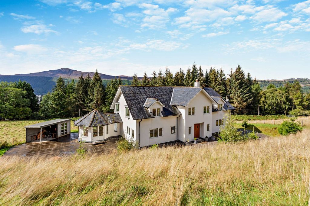 Property photo 3 of 31 Sealladh An Loch