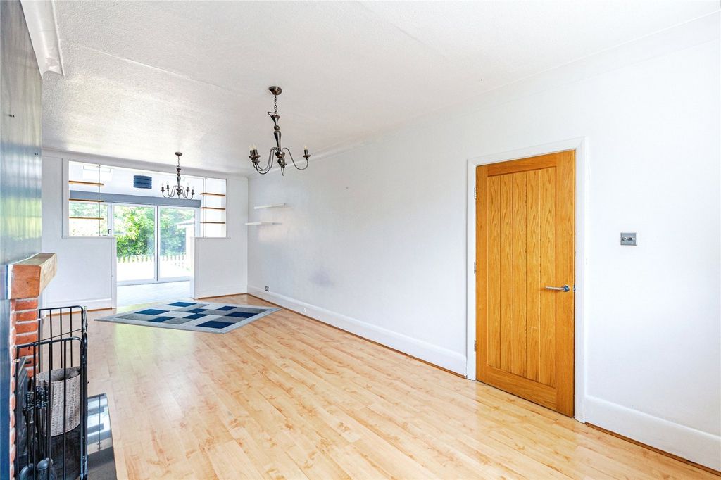 Property photo 3 of 17 Picture No. 05