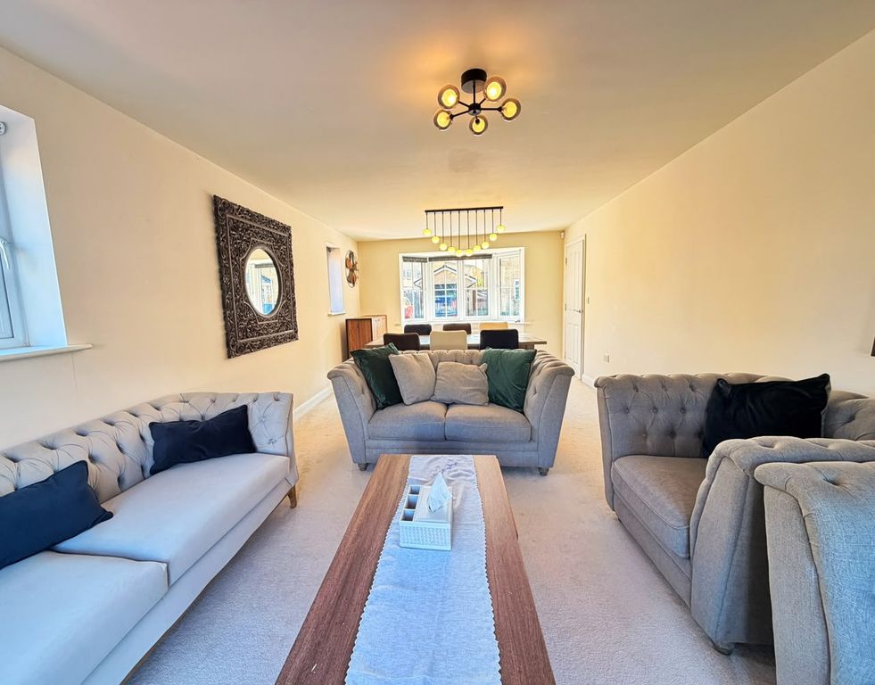 Property photo 3 of 40