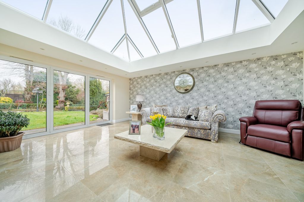 Property photo 3 of 18