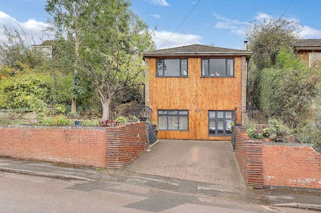 Property photo 1 of 21
