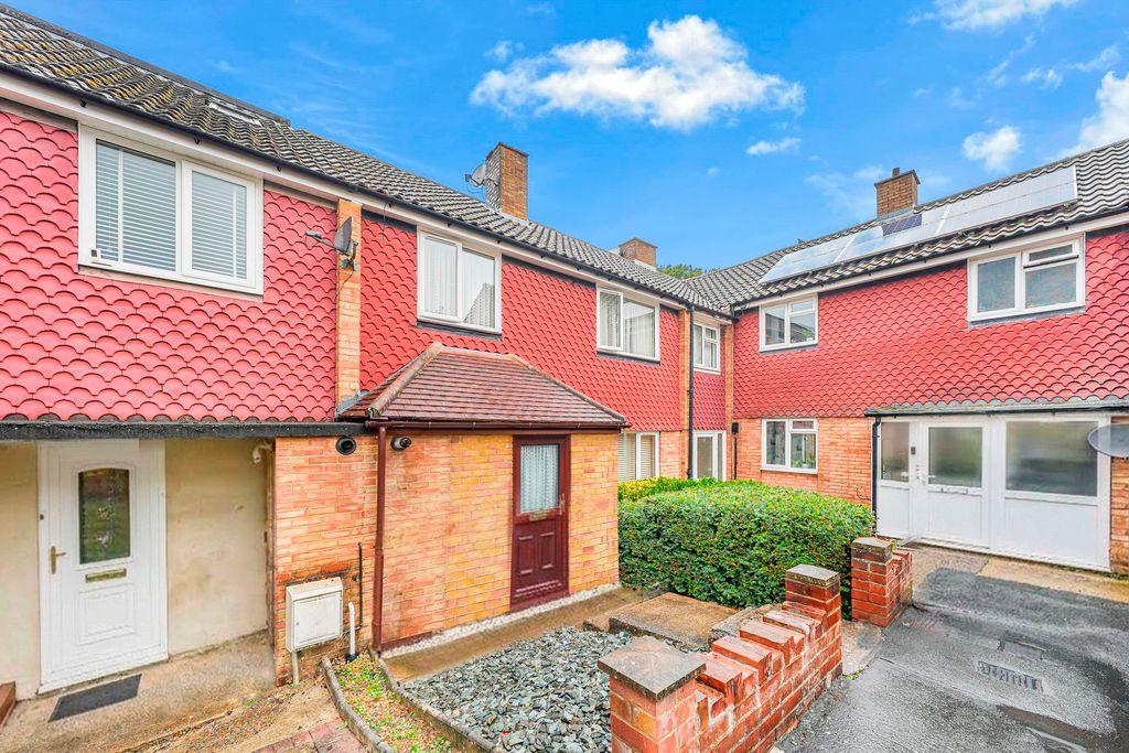 Property photo 2 of 24