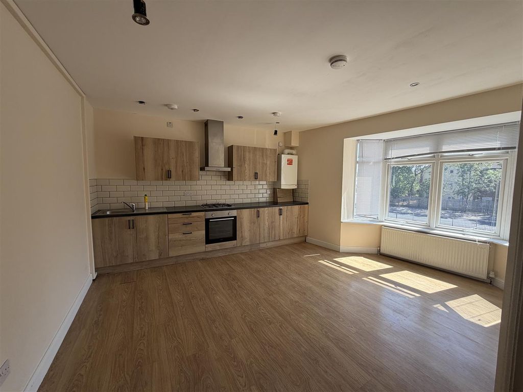 Property photo 2 of 9 Img_1405.Jpg
