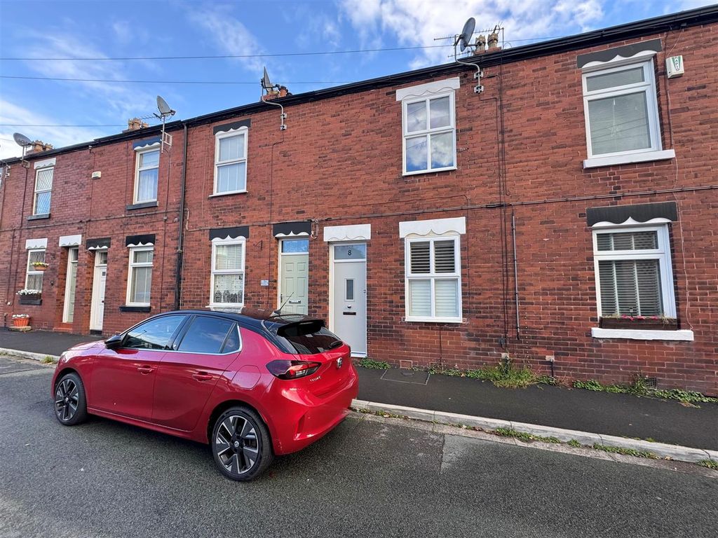 Property photo 1 of 9