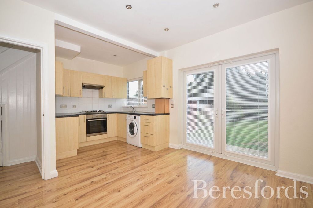 Property photo 3 of 14 Picture No. 05