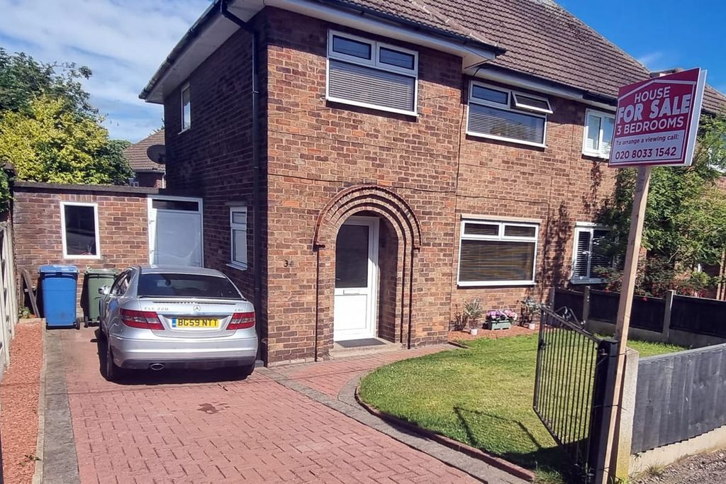 Property photo 2 of 18