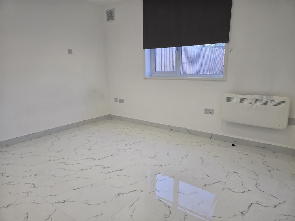 Property photo 2 of 3 Bedroom