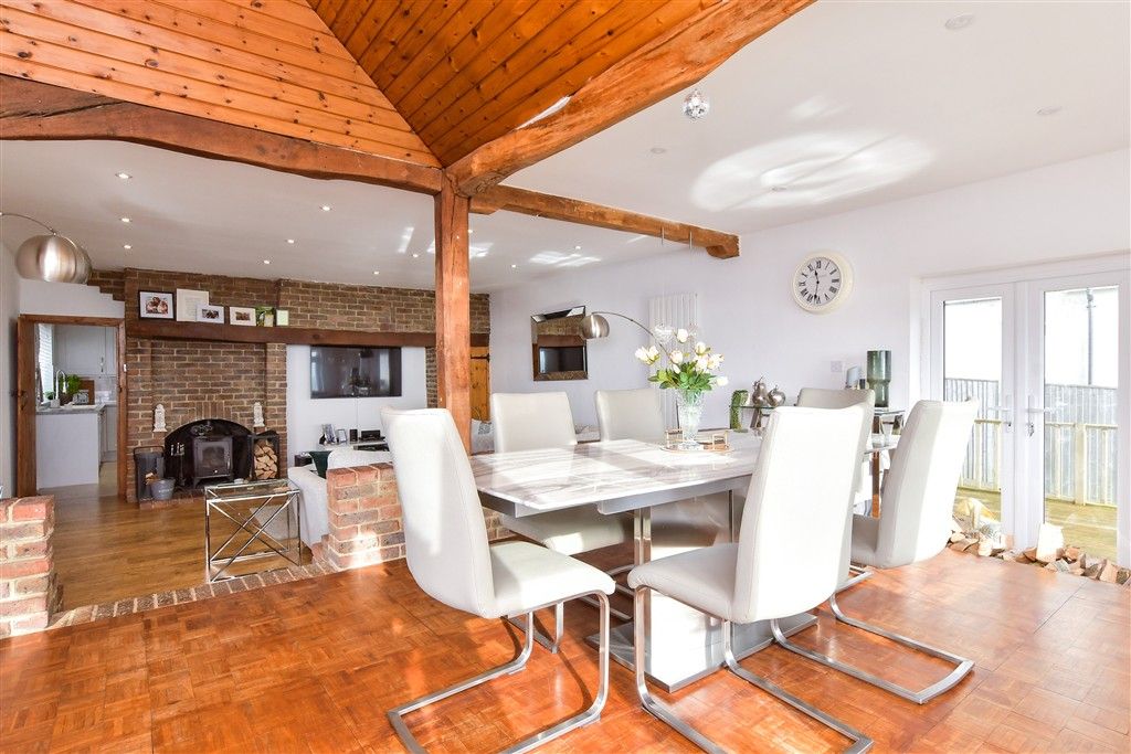 Property photo 2 of 14 Lounge/Diner