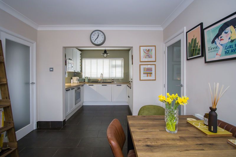 Additional image 7 of 2 bed flat for saleAlbany Court, Beach Road, Penarth CF64