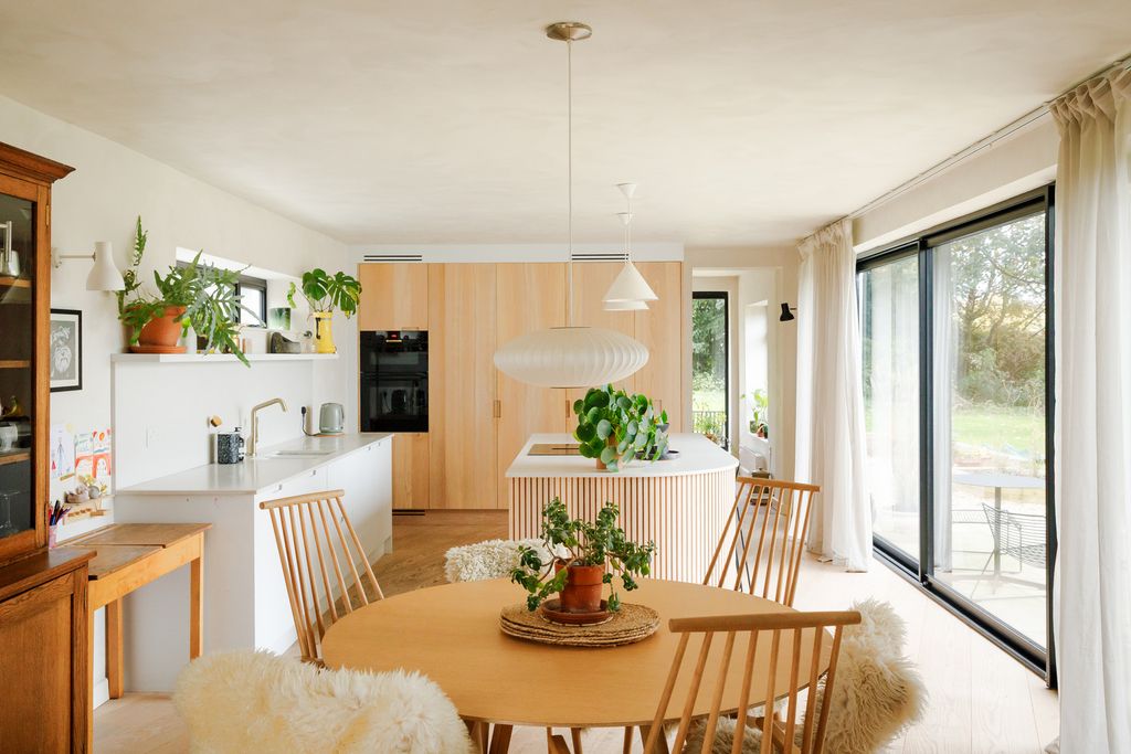 Property photo 1 of 31 318032 - Kaylow, Rosedale Walk, Frome-14.Jpg