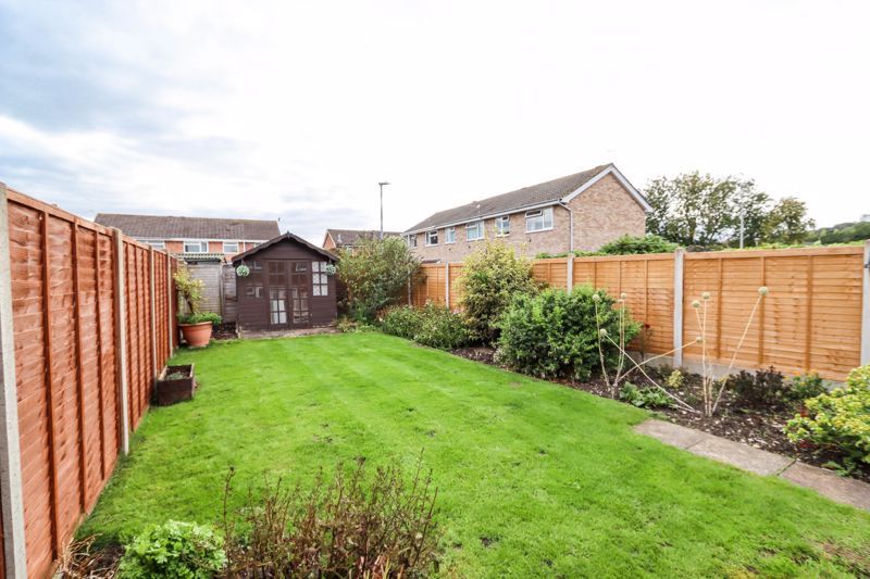 Property photo 3 of 17 Garden