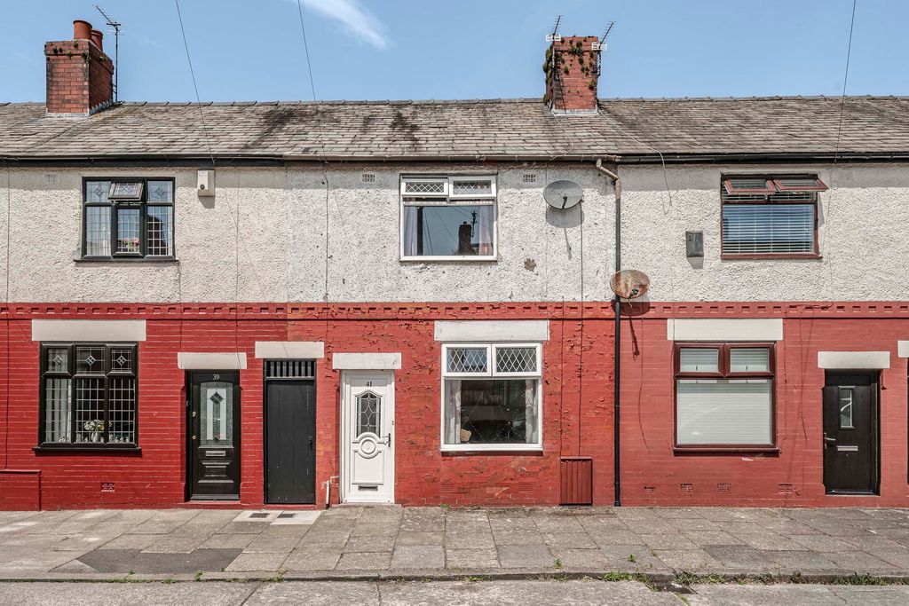 Property photo 1 of 18