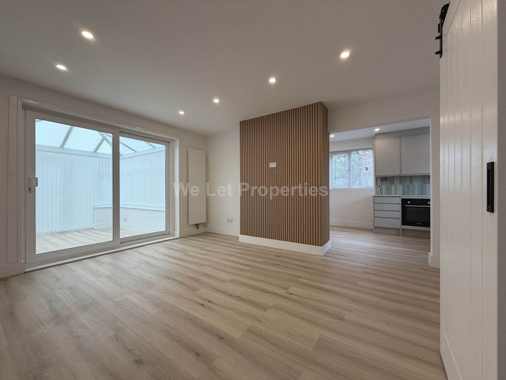 Property photo 1 of 25