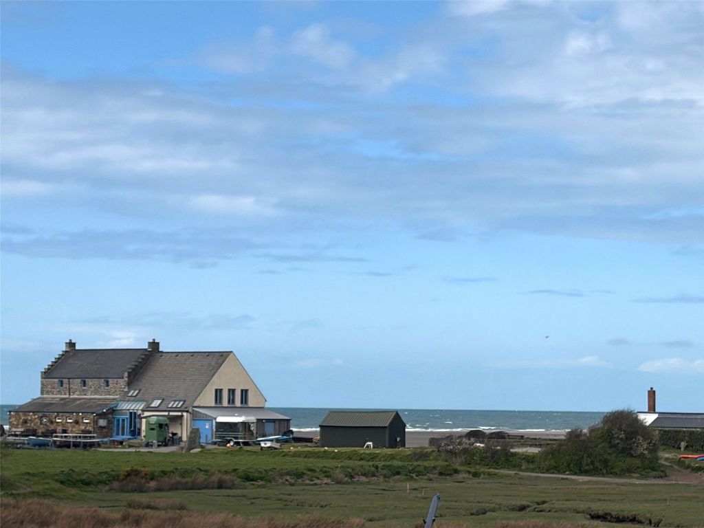 Property photo 2 of 24 Picture No. 15