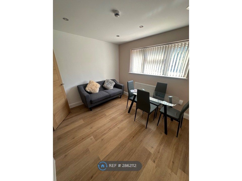 Property photo 3 of 12 Communal Lounge