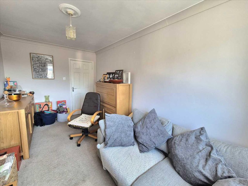 Additional image 8 of 3 bed detached house for saleDerwen Aur, Porth CF39