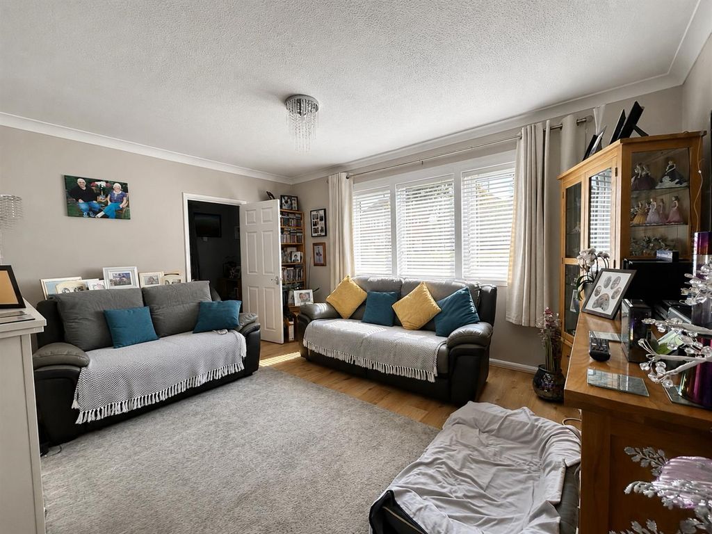 Property photo 2 of 12 61264078-21Cb-4C43-A900-2C791E256A12.Png