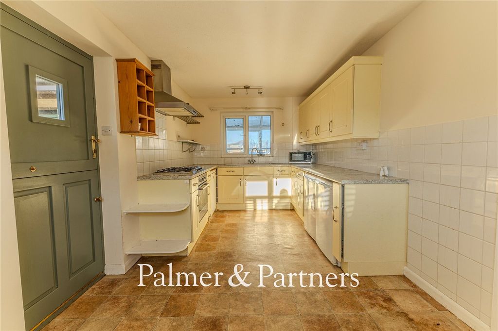 Property photo 3 of 15 Picture No. 34