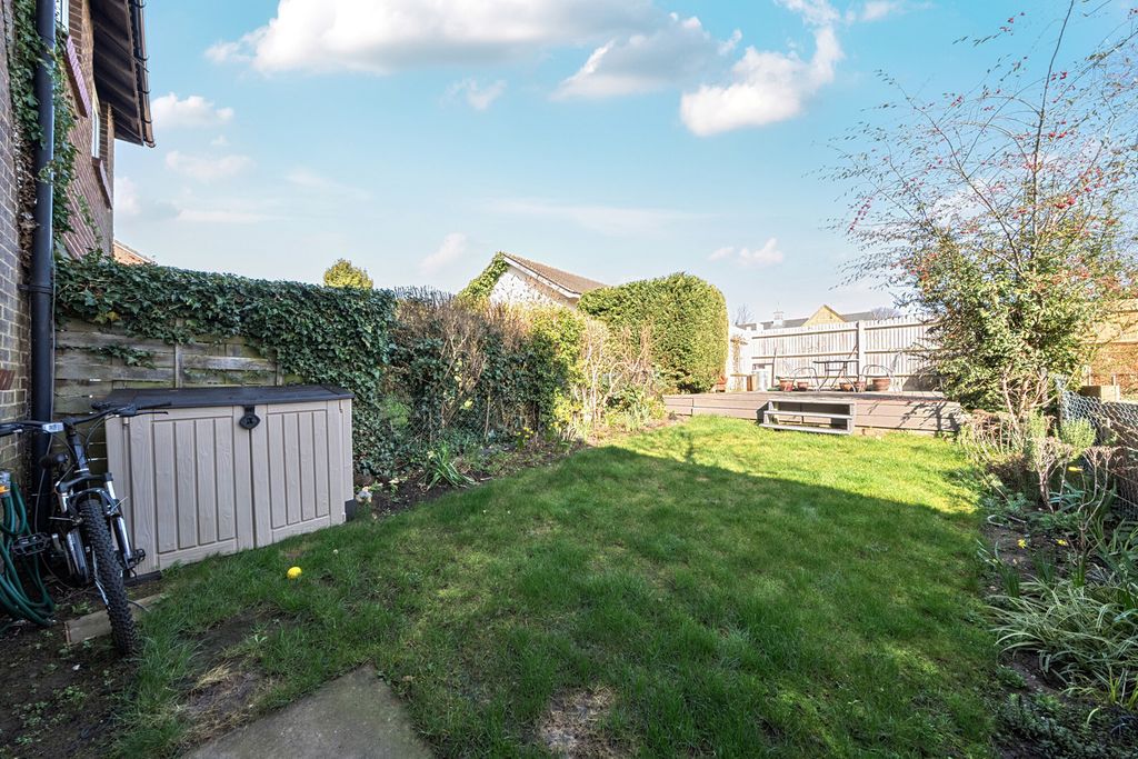 Property photo 3 of 15 1417434-12-69A96d...