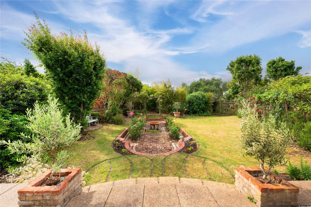 Property photo 3 of 17 Picture No. 27