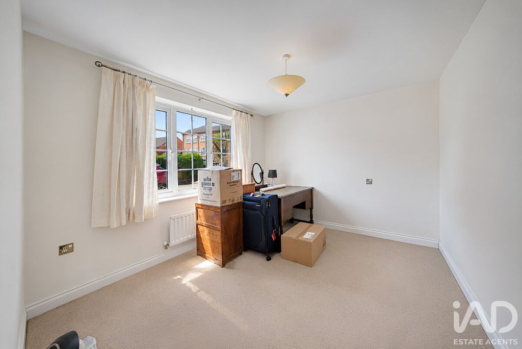 Property photo 3 of 34