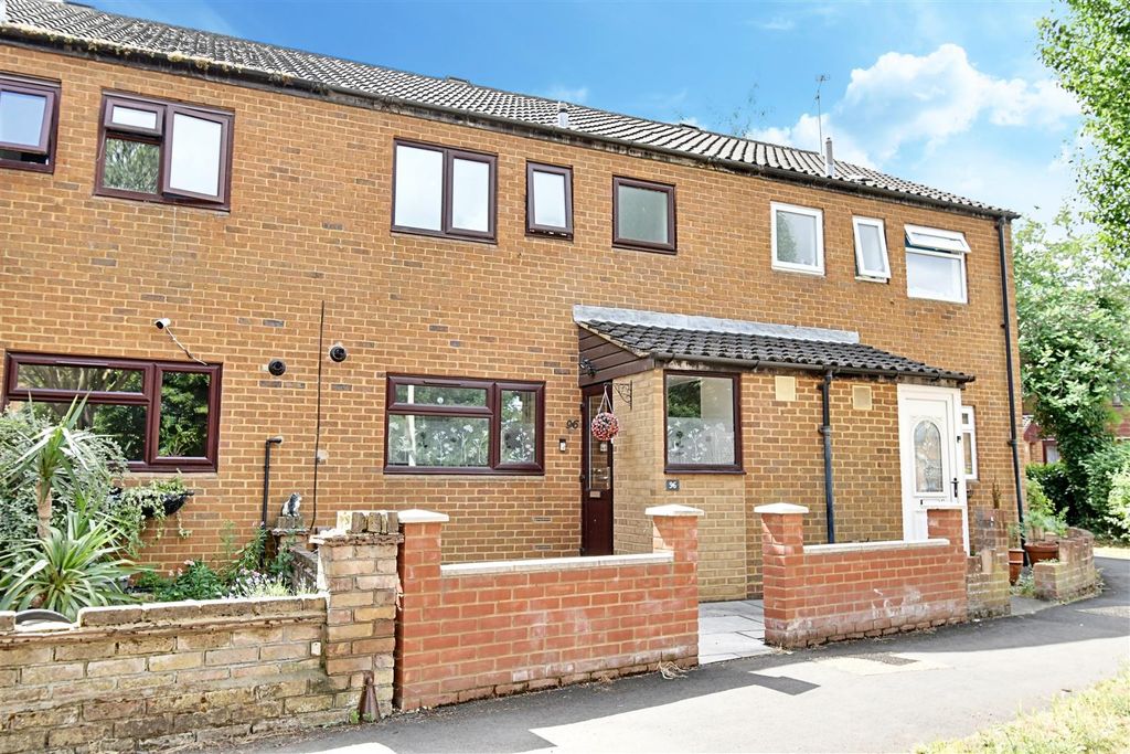 Property photo 1 of 18 Front.Jpg