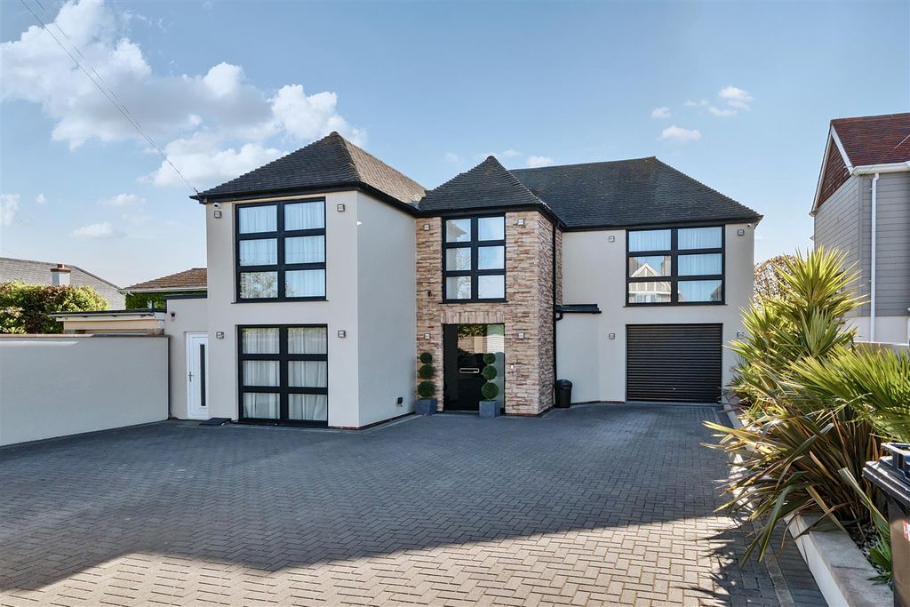 Property photo 1 of 18 1-6819Da554A151-1286397-Arw-1-1.Jpg