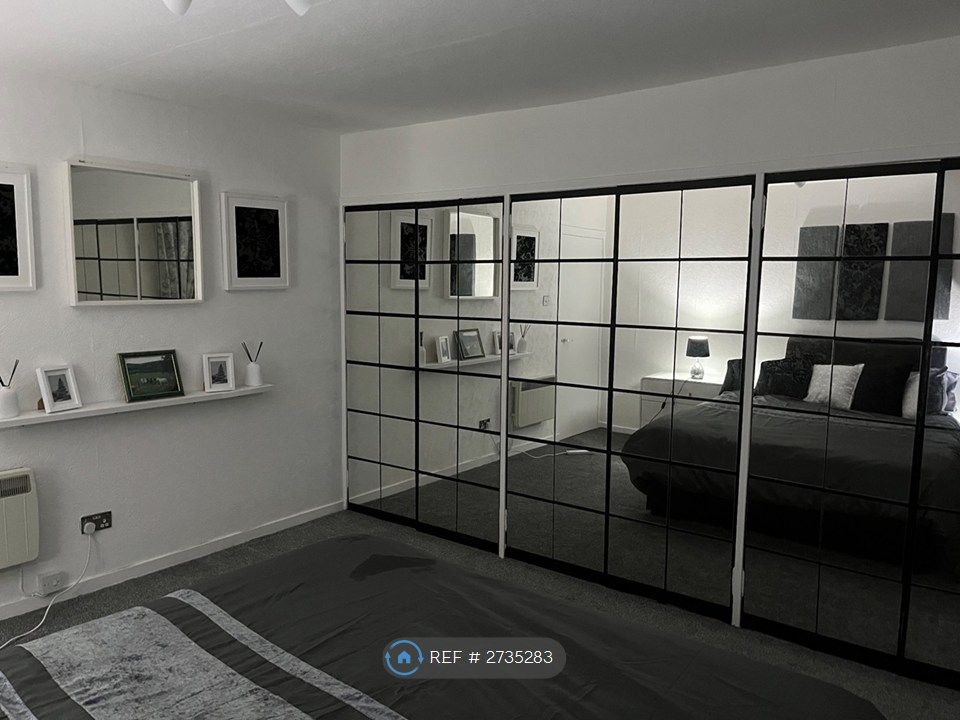 Property photo 1 of 28