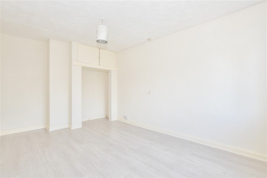 Property photo 3 of 13 Bedroom 1