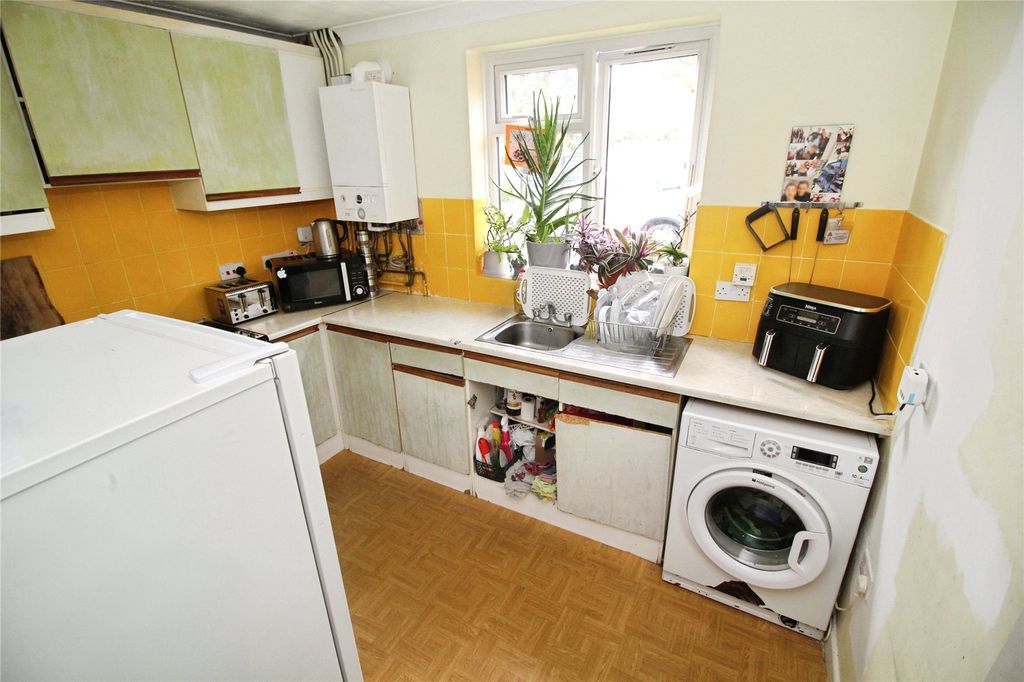 Property photo 3 of 14 Kitchen/Breakfast Ro