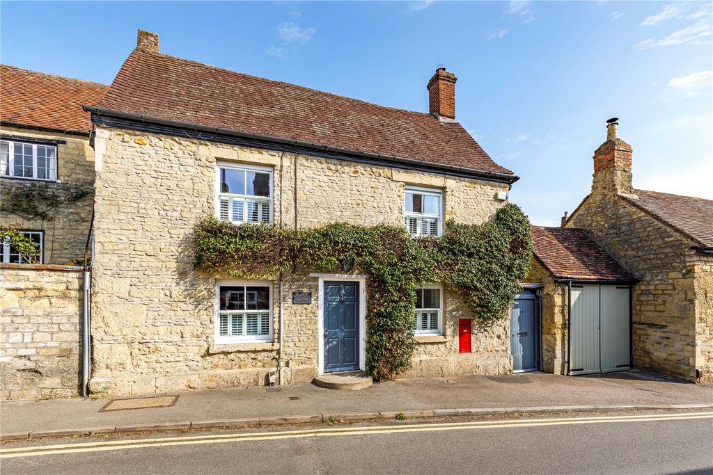 Property photo 3 of 35 Picture No. 05