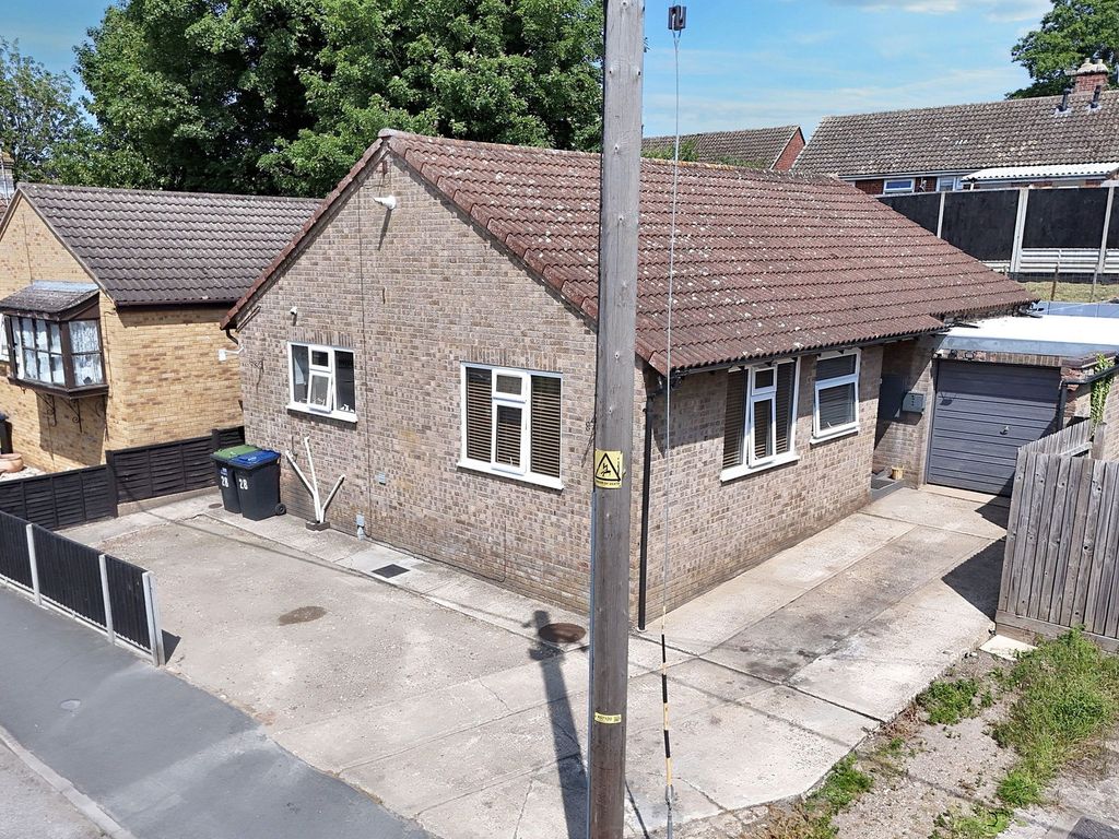 Property photo 2 of 29