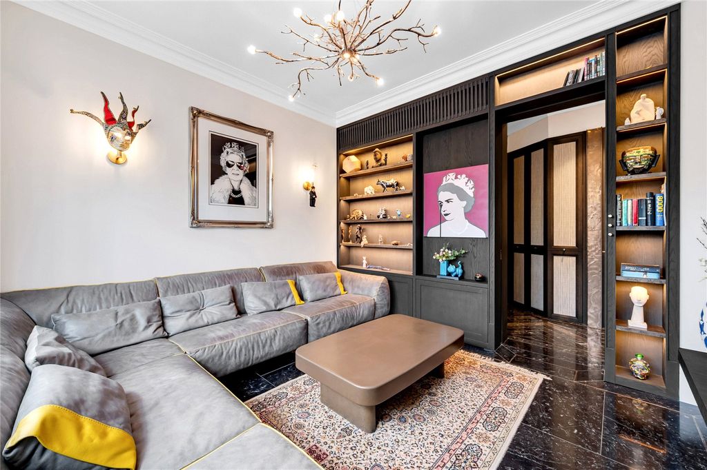 Property photo 3 of 26 Reception