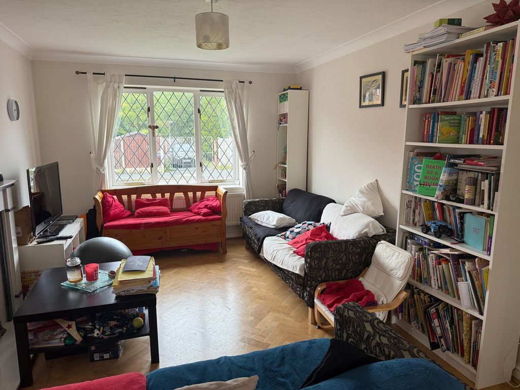 Property photo 3 of 10