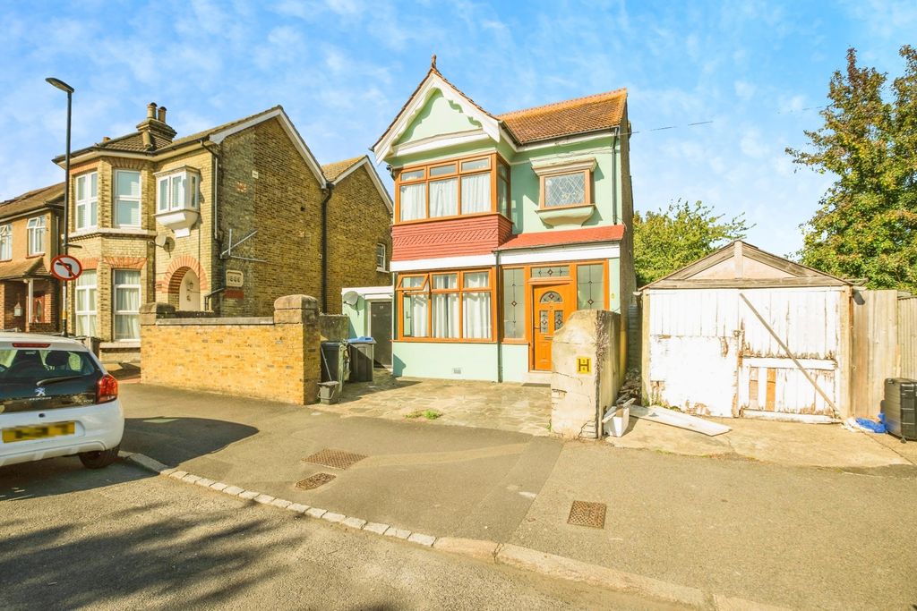 Property photo 1 of 17 Photo