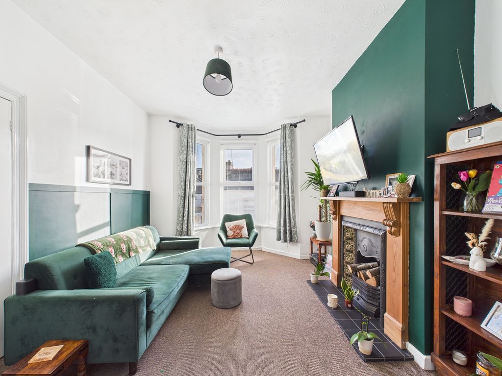 Property photo 3 of 21