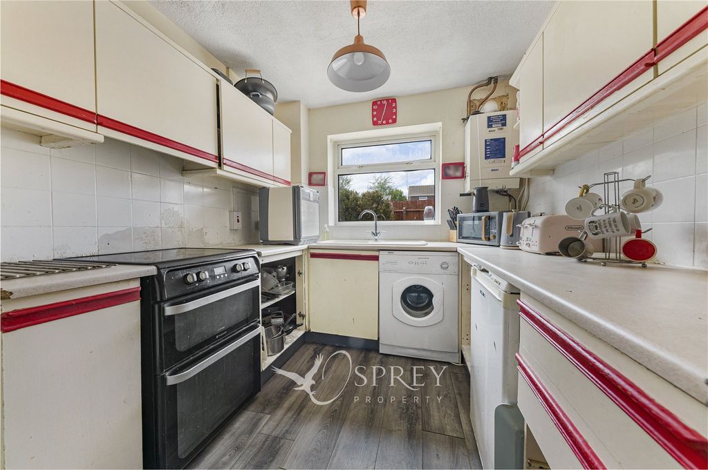 Property photo 2 of 13 Kitchen