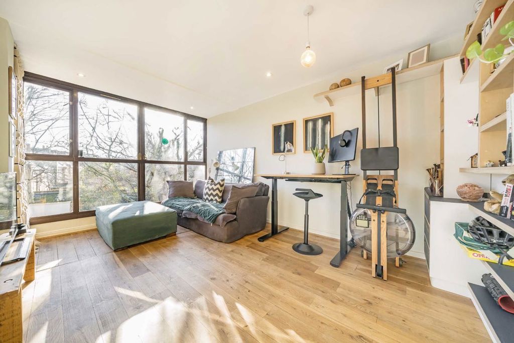 Property photo 2 of 5