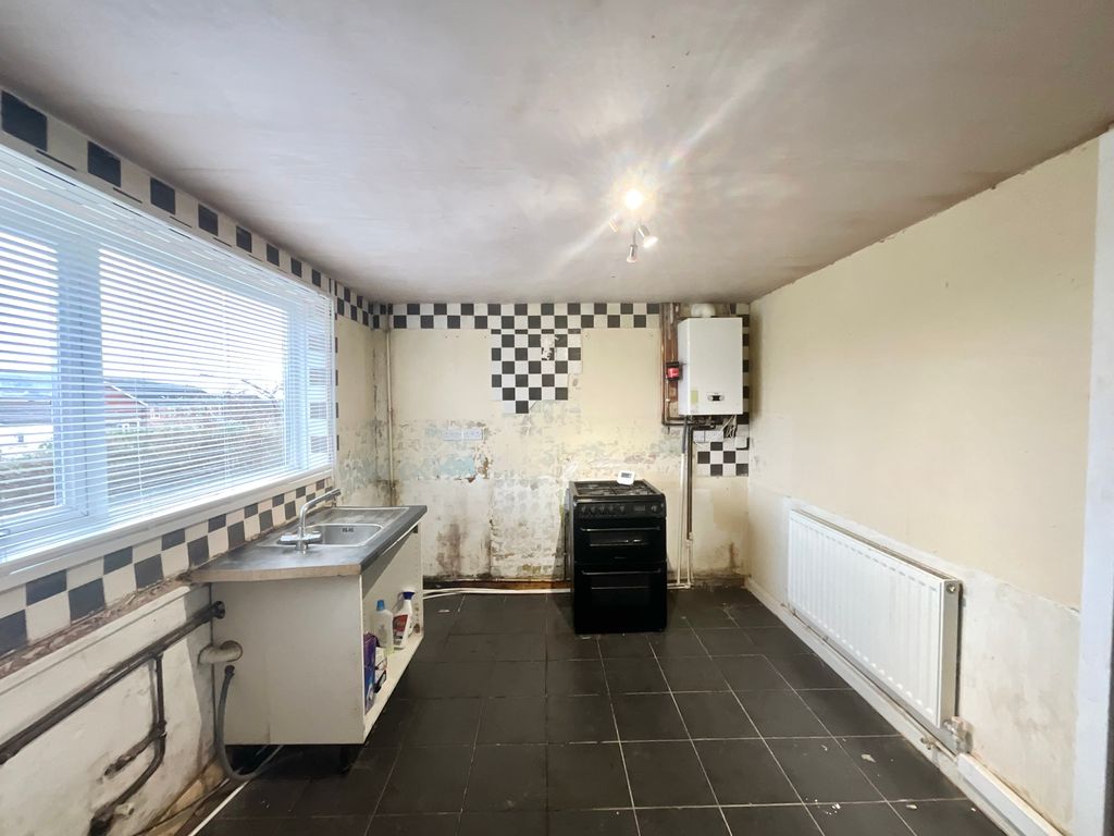 Property photo 3 of 13 Img_5858