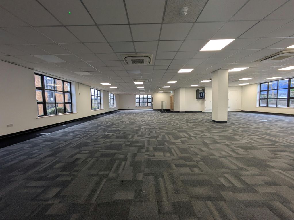 Property photo 2 of 10 Pxl_20260120_104040234.Jpg