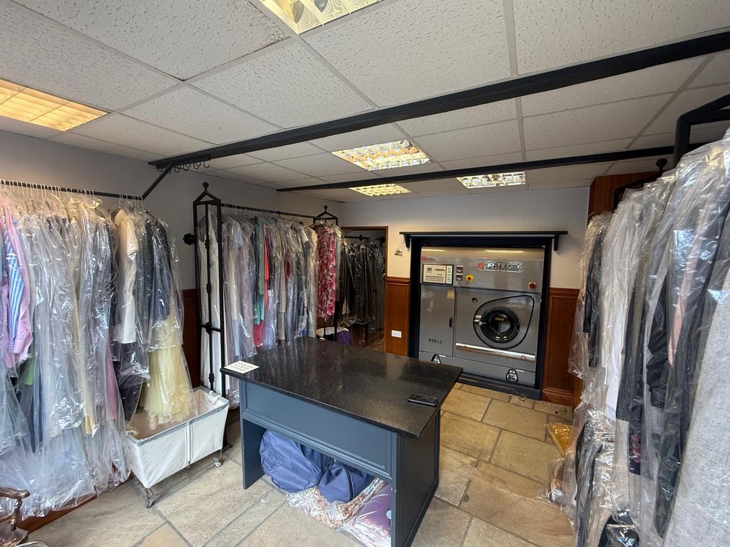Property photo 2 of 13 Internal