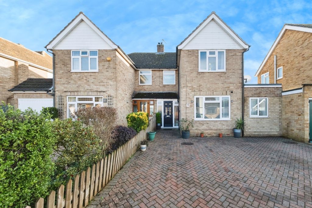 Property photo 1 of 16 Pbox-Img.Jpg