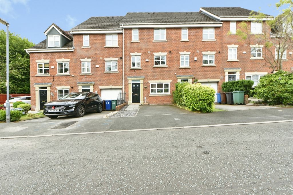 Property photo 1 of 12 Main Ext