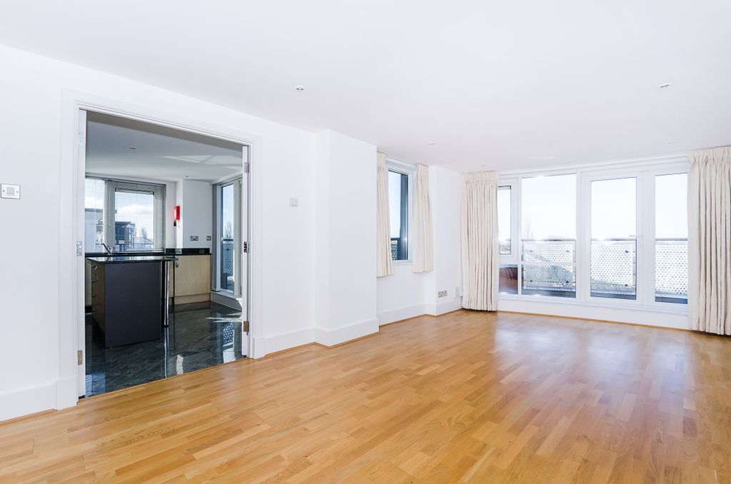 Property photo 3 of 9 Reception Room