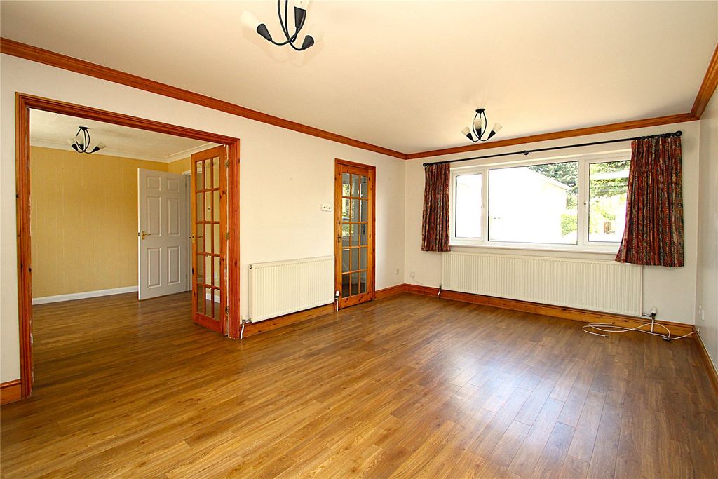 Property photo 2 of 19 Picture No. 04