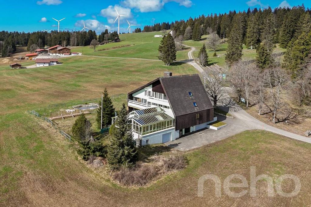 Property photo 3 of 13
