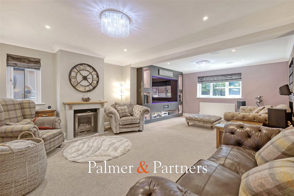 Property photo 2 of 37 Picture No. 39