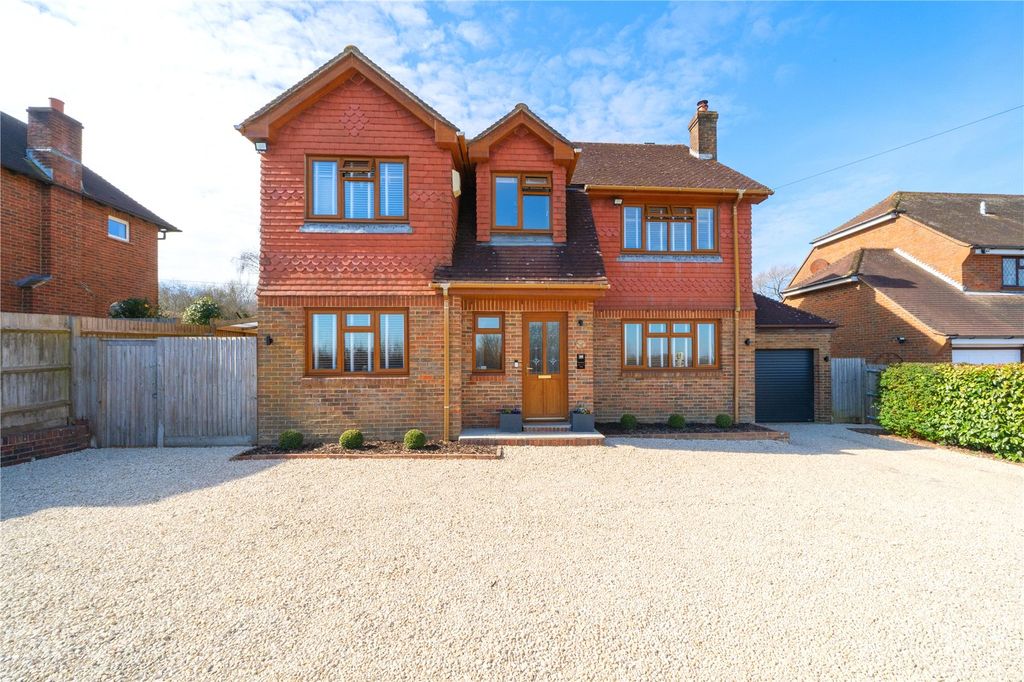 Property photo 2 of 37 Picture No. 50